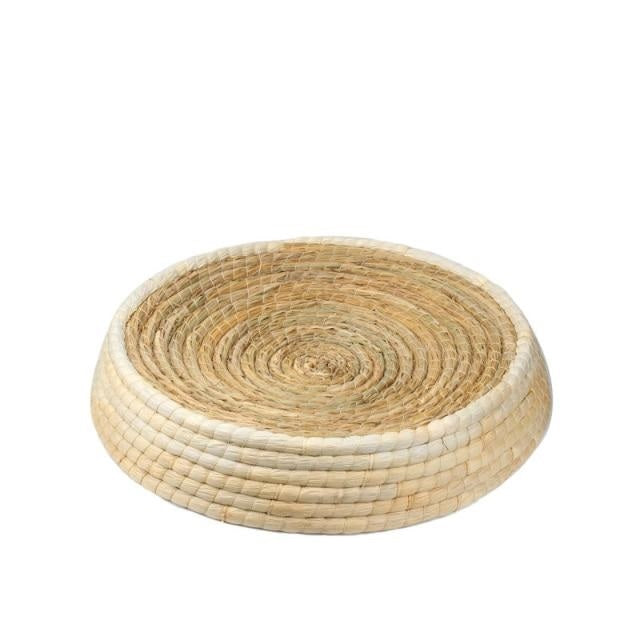 Handmade straw woven cat scratcher house